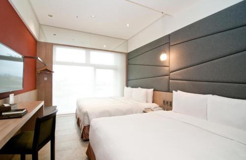 Xitun District Hotel | Kloud Hotel