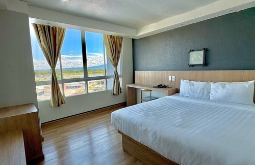 Phayao Hotel | KM Kwanphayao Hotel