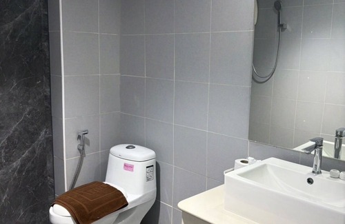 Phayao Hotel | KM Kwanphayao Hotel