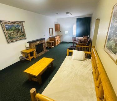 New Florence Hotel | Knights Inn New Florence