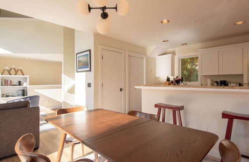 Ketchum House | Knob Hill Ridge Townhome 1 - Modern Decor Right in Downtown and Pet Friendly