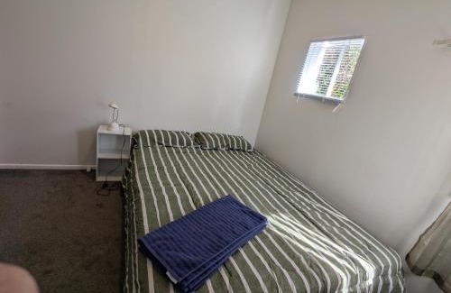 Johnsonville Hotel | KnT BnB