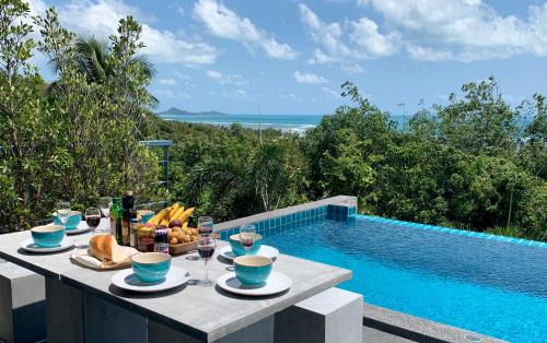 Hua Thanon Villa | Ko Samui Seaview pool villa Seren with car