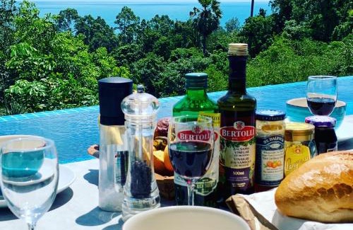 Hua Thanon Villa | Ko Samui Seaview pool villa Seren with car