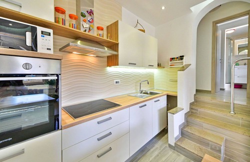 Trinajstici House | Koalas Nest Home & Apartments by Interhome