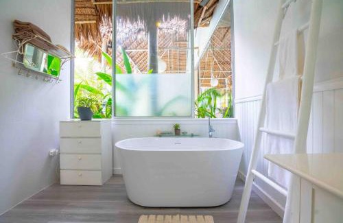 Ko Pha-ngan Villa | Koh Phangan luxurious pool and garden villa