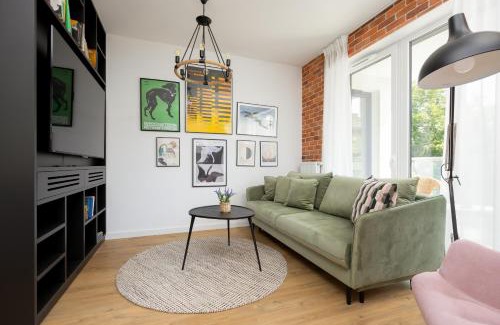 Bielany Apartment | Komfortowy Apartament dla 4 osób z Parkingiem by Noclegi Renters