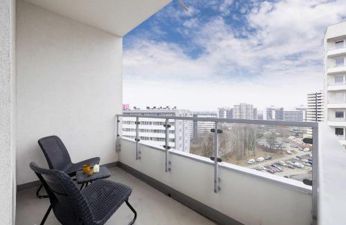 Katowice Apartment | Komfortowy Apartament z Parkingiem i Balkonem Katowice by Noclegi Renters