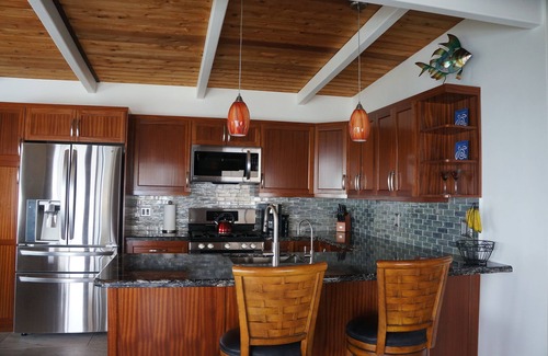 Kona Paradise House | Kona Cliff House at Pebble Beach - a romantic getaway!