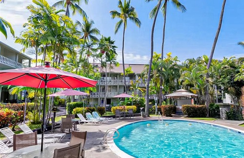 Historic Kailua Village Hotel | Kona Islander Inn 147 Tropical Oasis