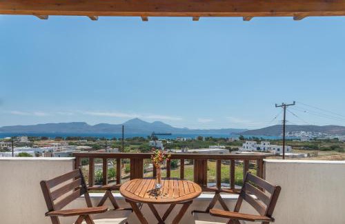 Adamas Apartment | Konstantinos