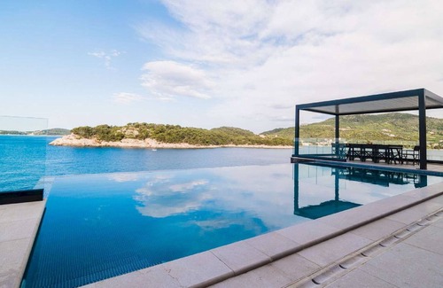 Cove Tri Zala (Zrnovo) Villa | Korčula, new villa with pool