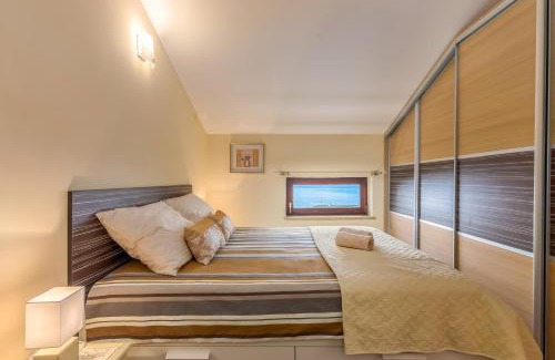 Rozmanici Apartment | Korina