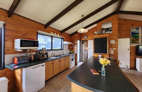 Hahei House | Kotare Cottage Hahei
