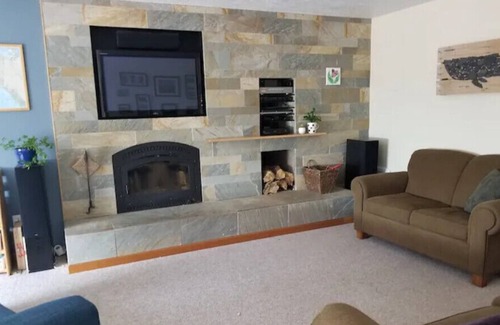 Nikiski House | Kotsina Retreat