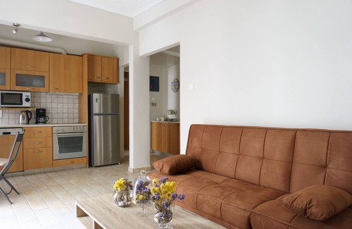 Kinosargous Apartment | Koukaki Confidential Sleek Urban Apartment by JJ Hospitality-