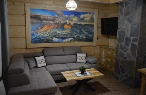 Czerwienne Ski Chalet | Królowo Chatka Na Budzu