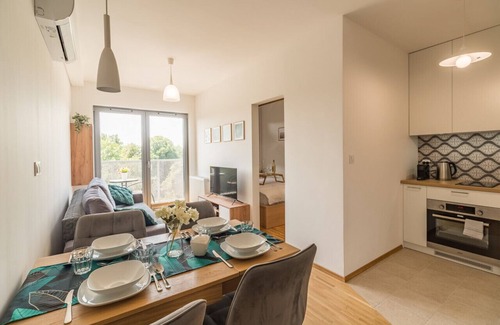 Warszawskie Apartment | Kraków Old Town - Bus&tram Stops Nearby, Balcony - by Rentujemy