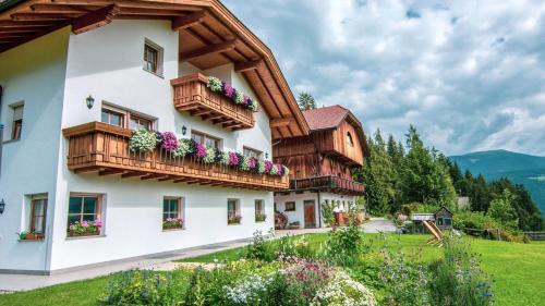 Casola Apartment | Kranebitterhof Apt Enzian