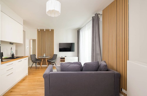 Muranow Apartment | Krasiński Garden Deluxe Studio