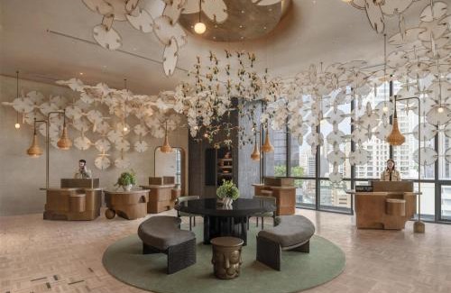 Bangkok Central Business District Hotel | Kromo Bangkok, Curio Collection By Hilton