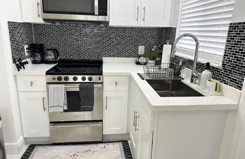 Hallandale Beach Apartment | Krystaldream Vacation Villa…A cozy place in the heart of Hallandale Beach