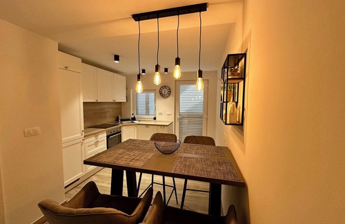 Jadranovo House | Kuća za odmor Ena