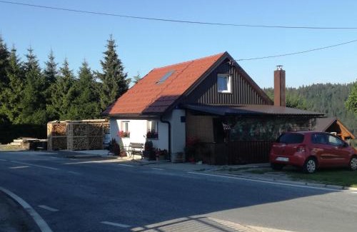 Crni Lug Apartment | Kuća za odmor "Jasna" (Holiday home "Jasna")