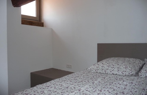Annecy Old Town Apartment | Kudos for this apartment at the foot of the old castle in Annecy