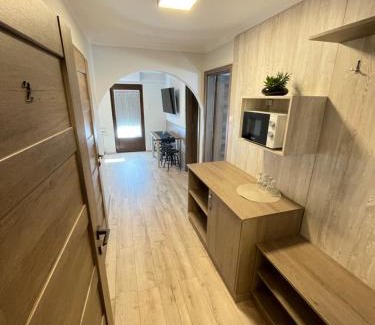 Balatonujlak Bed & Breakfast | Kukorica Csárda Apartman