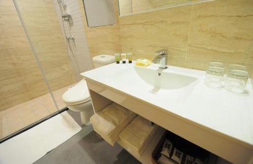 Xitun District Hotel | KUN Hotel