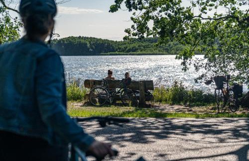 Bad Schmiedeberg Apartment | Kurzentrum, Küche, radfreundlich, gemütliches Bett