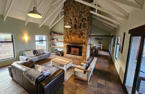 Emakhazeni House | Kwaggaskop Game Farm - near Dullstroom