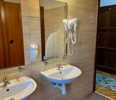 Łowicz Bed & Breakfast | Kwatery w centrum Stary Rynek 4 a