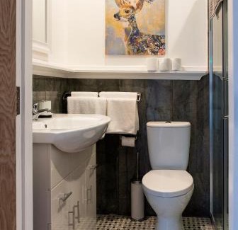 Kylemore Apartment | Kylemore House boutique apartments - Connemara Suite