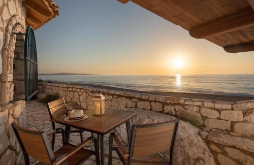 Almiros Beach Apartment | Kyma Suites - adult only accommodation