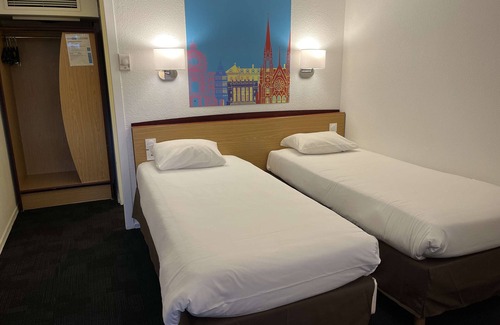 Martigues Hotel | Kyriad Direct Marseille Ouest - Martigues
