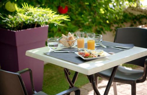 Plaine Centre Ville Hotel | Kyriad Hotel Lyon Givors