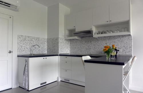 Huai Yang Apartment | Lägenhet i Blue Marin. Huay Yang, Thailand