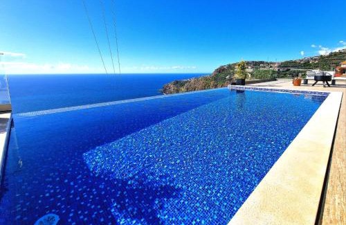 Tabua Villa | Lê Maison Deluxe Madeira - Discover our New year's eve Deal!