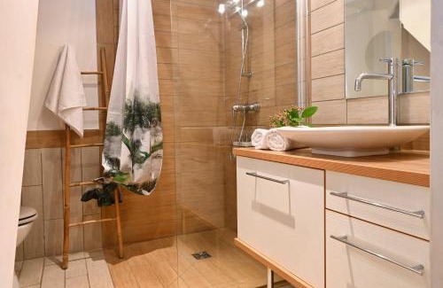 Nimes City Centre Apartment | L'écrin de Frida - Duplex au cœur de la ville