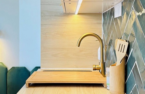 Sablon Apartment | L'Émeraude - Comfortable studio + private parking