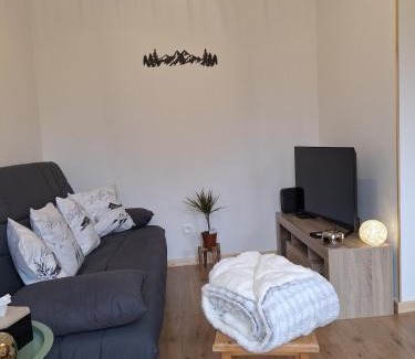 Allemond Apartment | L'Éterlou 4 personnes, proche télécabine