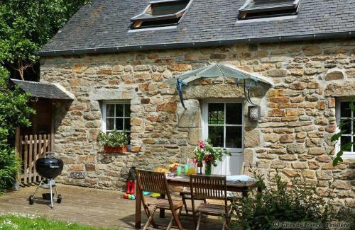 Plouguin House | L~ABERCaiL