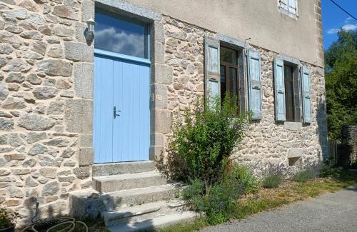 Sainte-Marguerite-Lafigere House | L'ancienne école de Sainte-Marguerite