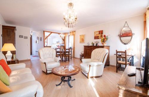 La Croix-en-Touraine House | L'Ancien relais de poste