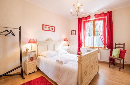 La Croix-en-Touraine House | L'Ancien relais de poste