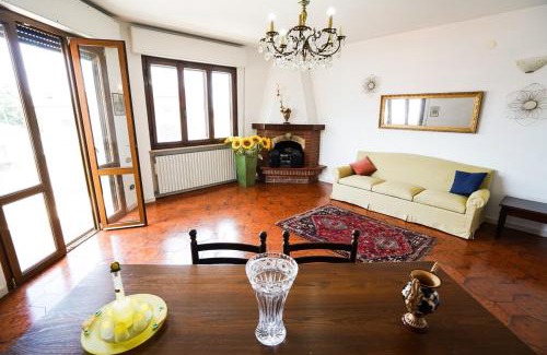 Pontasserchio House | L'angolo delle Ortensie - 10 min da Pisa