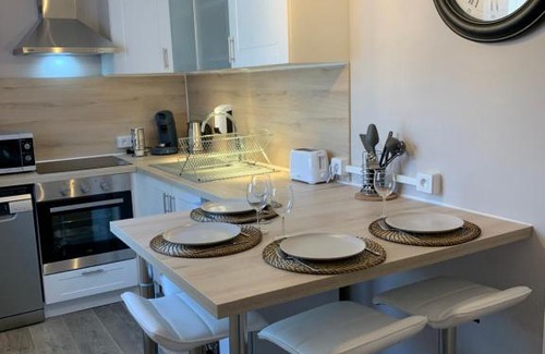 Saint-Quentin Apartment | L'appart d'Antoine