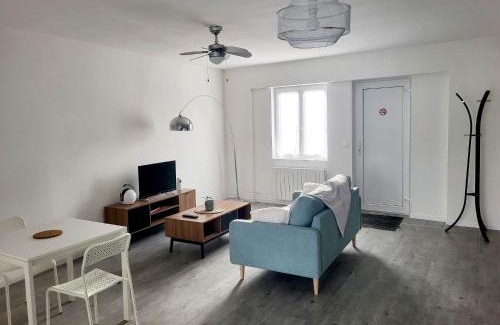 Saint-Laurent-Nouan Apartment | L'appart du centre
